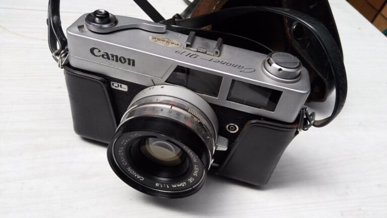 Kamera Rangefinder Canonet QL19