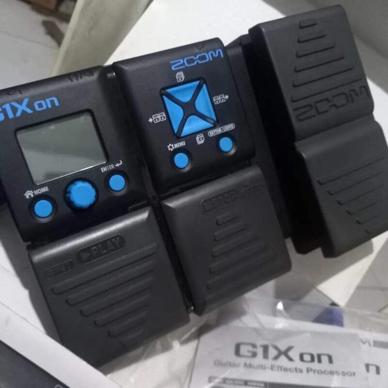 efek-gitar-zoom-g1x-on-multi-effects-processor