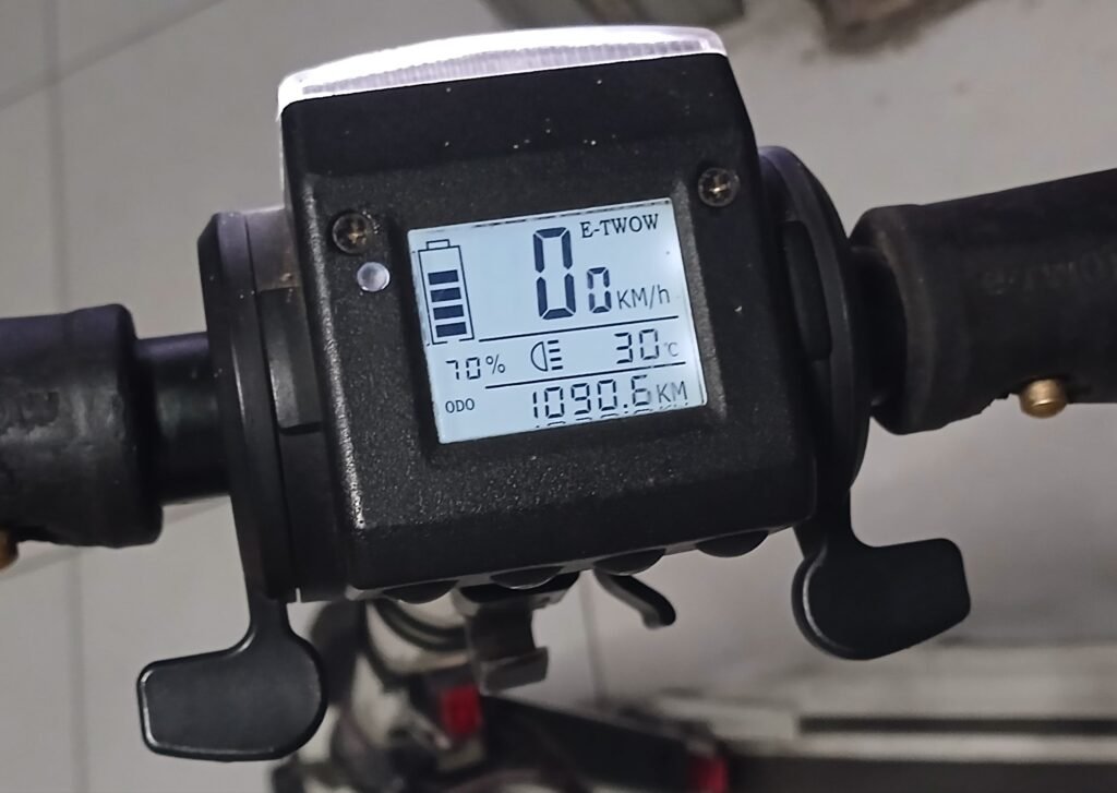 Skuter Listrik Lipat ETWOW ZOOM made in Romania - Gambar 12