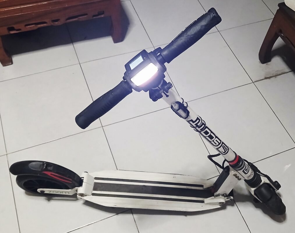Skuter Listrik Lipat ETWOW ZOOM made in Romania